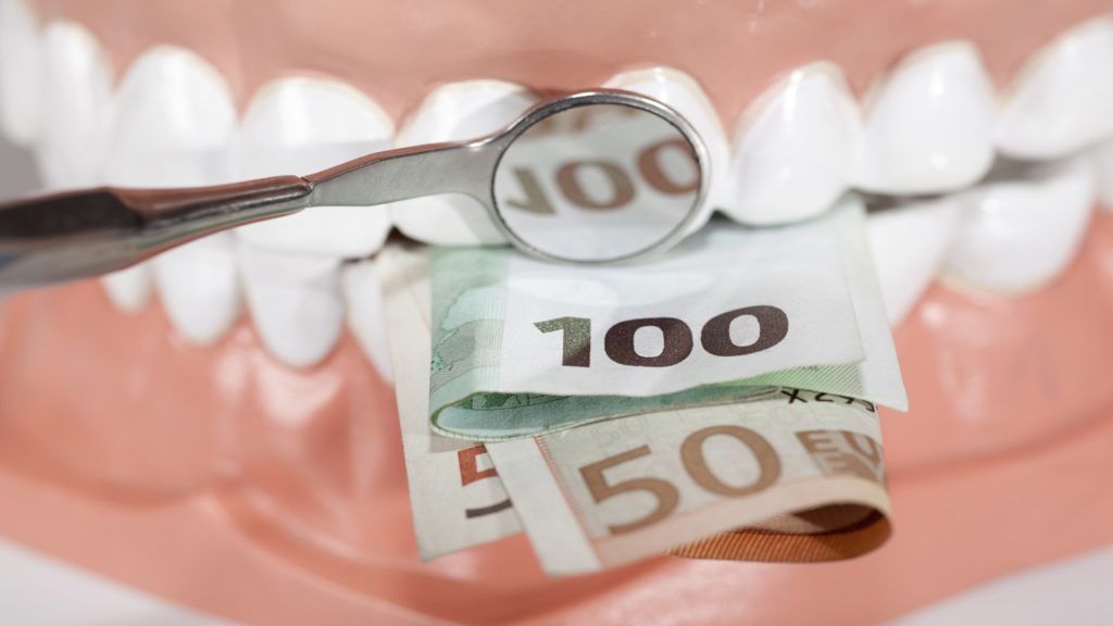 هزینه کامپوزیت دندان